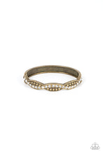 Load image into Gallery viewer, Paparazzi Empire Envy - Brass Bracelet
