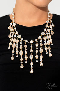 Paparazzi Alluring - Gold Zi Necklace